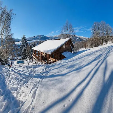 Srub S Bazenem, Virivkou A Vyhledem Na Hory Nyaraló